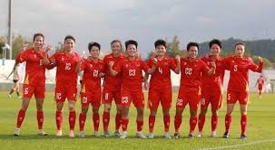 梅西遭巴黎球迷狂嘘!赛后未谢场冷脸离开 真要走了？